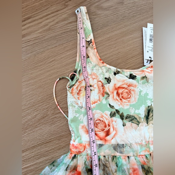 ALICE + OLIVIA 
CHARA MINI DRESS
COLOR Morningside Floral Pistachio
Size 2 
NWT - Picture 7 of 8